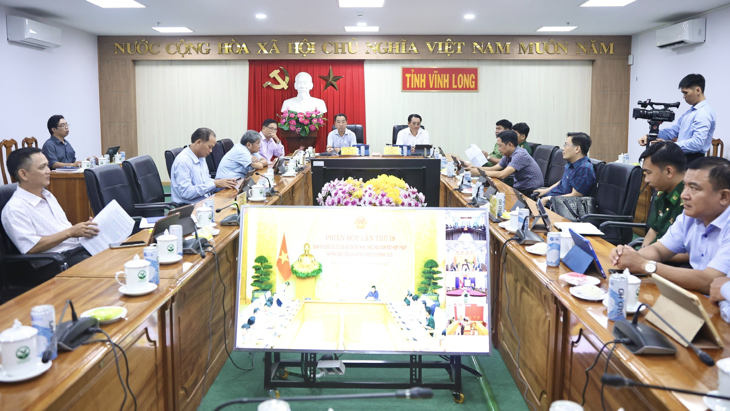 Khẩn trương xử lý nghiêm các trường hợp thác hải sản bất hợp pháp, không báo cáo và không theo quy định