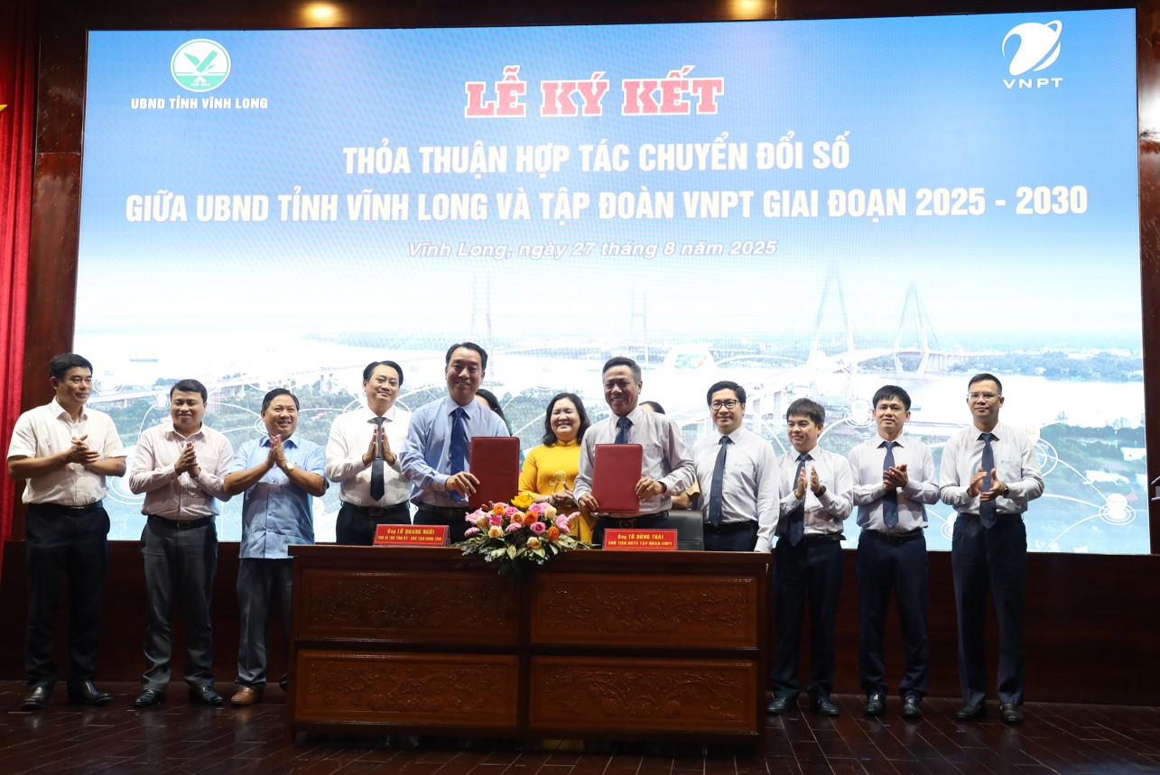 Vĩnh Long ký kết thỏa thuận hợp tác về chuyển đổi số 