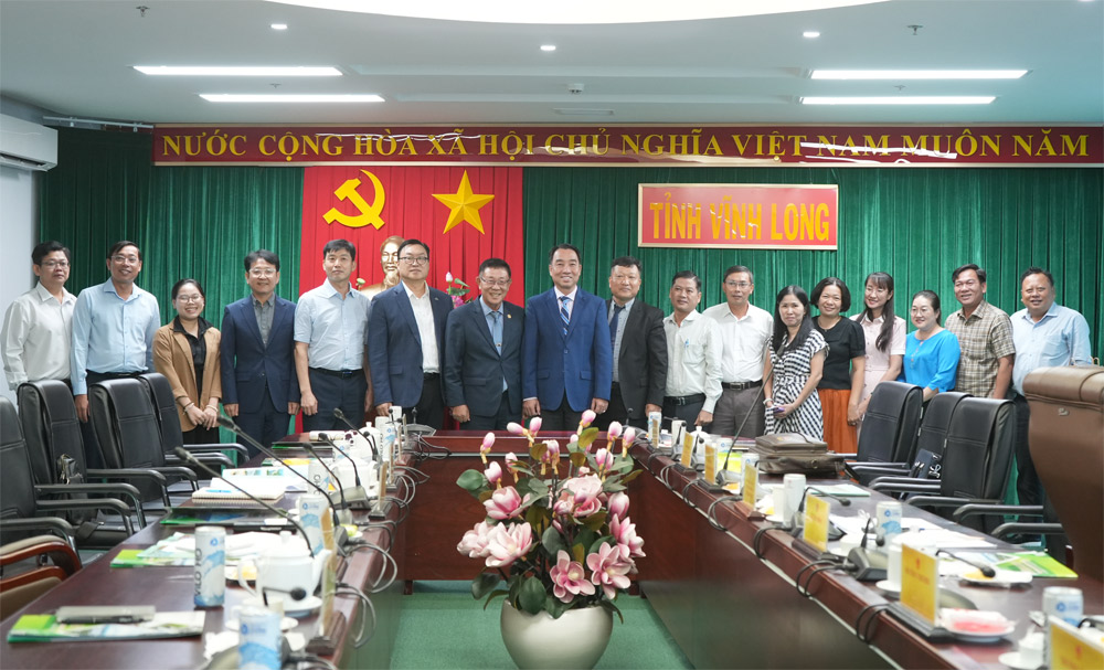 Chủ tịch UBND tỉnh Lữ Quang Ngời tiếp và làm việc với đoàn công tác Công ty TNHH VietNam – Korean Culture Center
