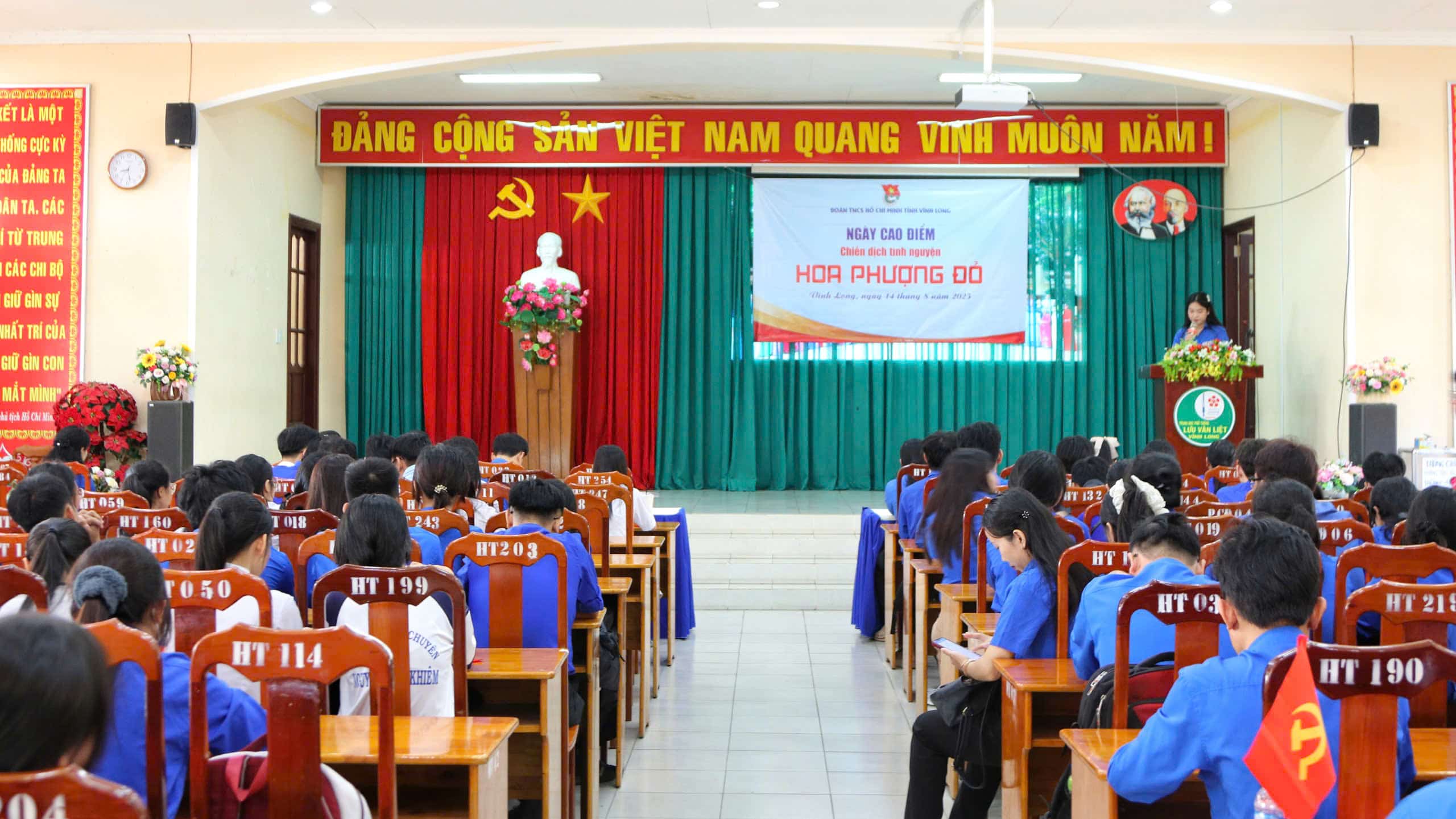 Vĩnh Long ra quân ngày cao điểm Chiến dịch tình nguyện “Hoa phượng đỏ” năm 2025