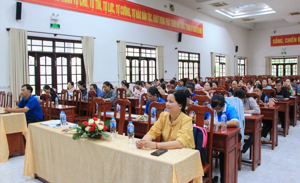 Tuyên truyền chính sách Bảo hiểm xã hội, Bảo hiểm y tế đối với cán bộ, hội viên Hội Liên hiệp Phụ nữ năm 2025