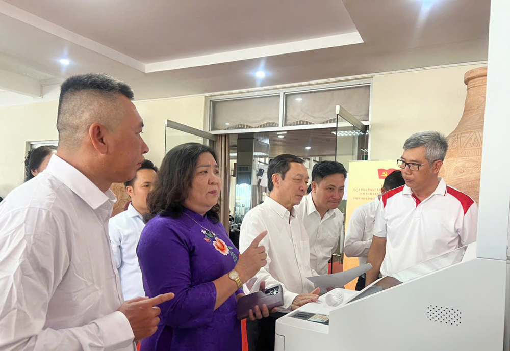 Đẩy mạnh phát triển, đưa khoa học công nghệ vào cuộc sống