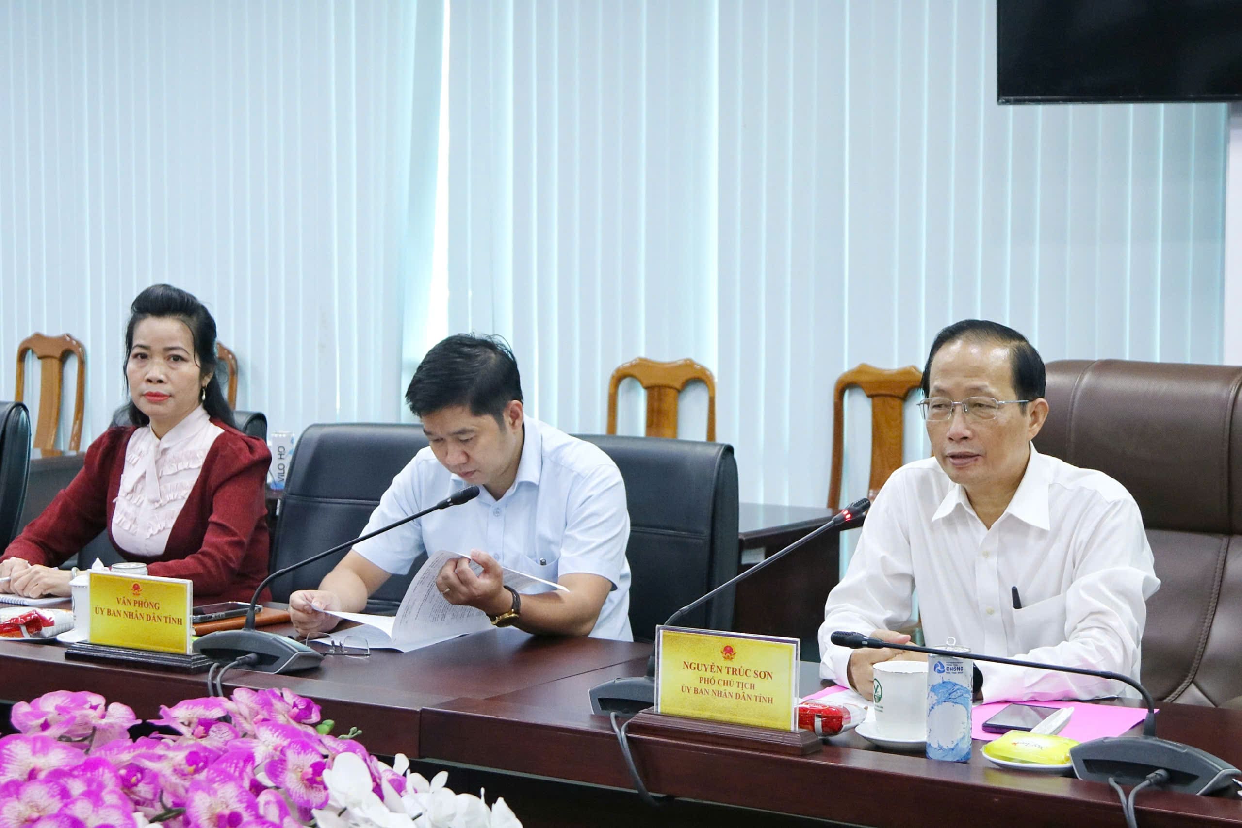 Đoàn công tác Bộ Ngoại giao làm việc với UBND tỉnh Vĩnh Long về công tác đối ngoại địa phương