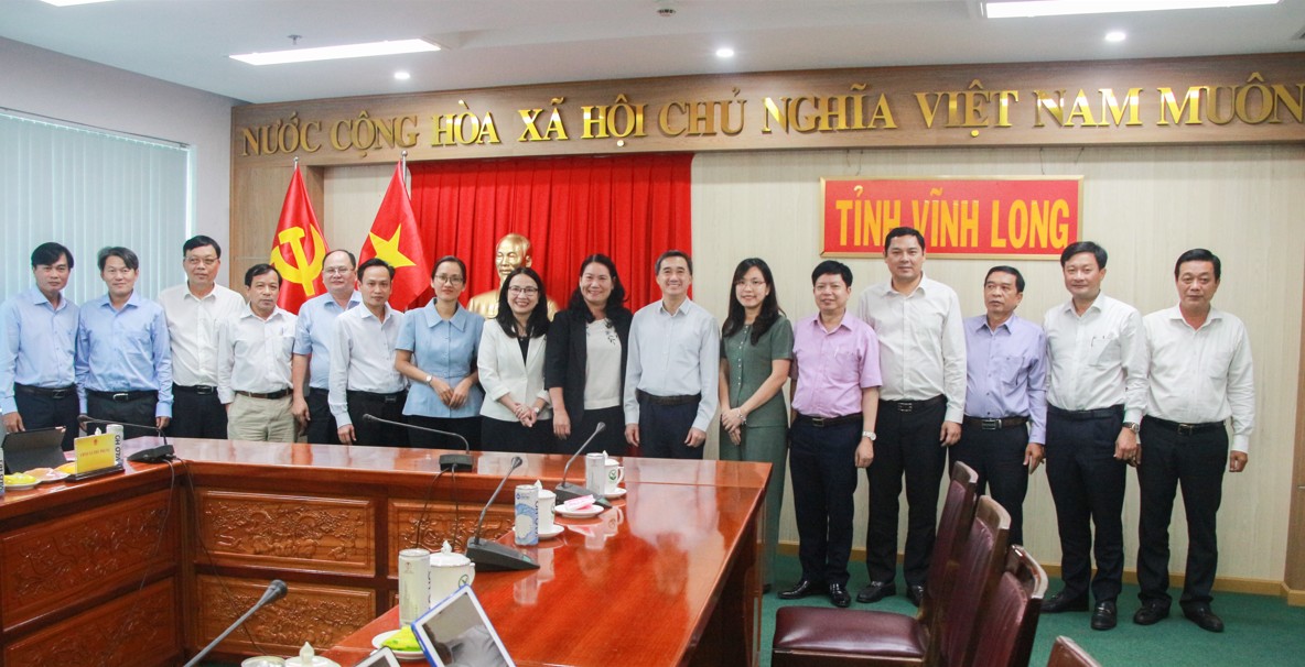 Bộ Y tế làm việc với UBND tỉnh Vĩnh Long về phân cấp, phân quyền lĩnh vực y tế 